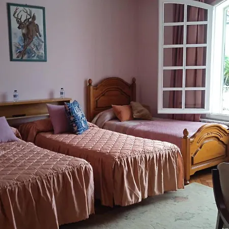 La Maison D'abelleira Pansiyon Ponteareas