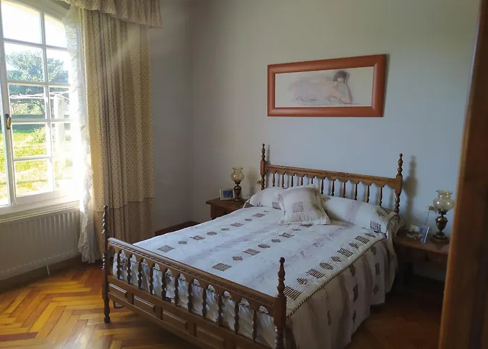 ホームステイ La Maison D'abelleira