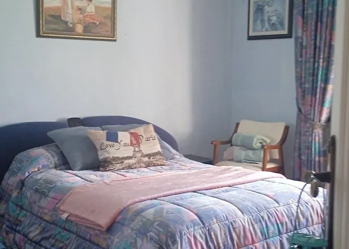 La Maison D'abelleira ホームステイ *